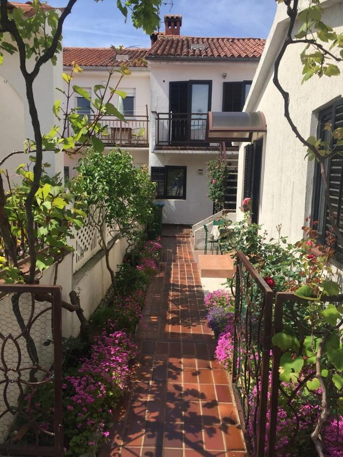 Apartments Porec Beach Area Simo Exterior photo